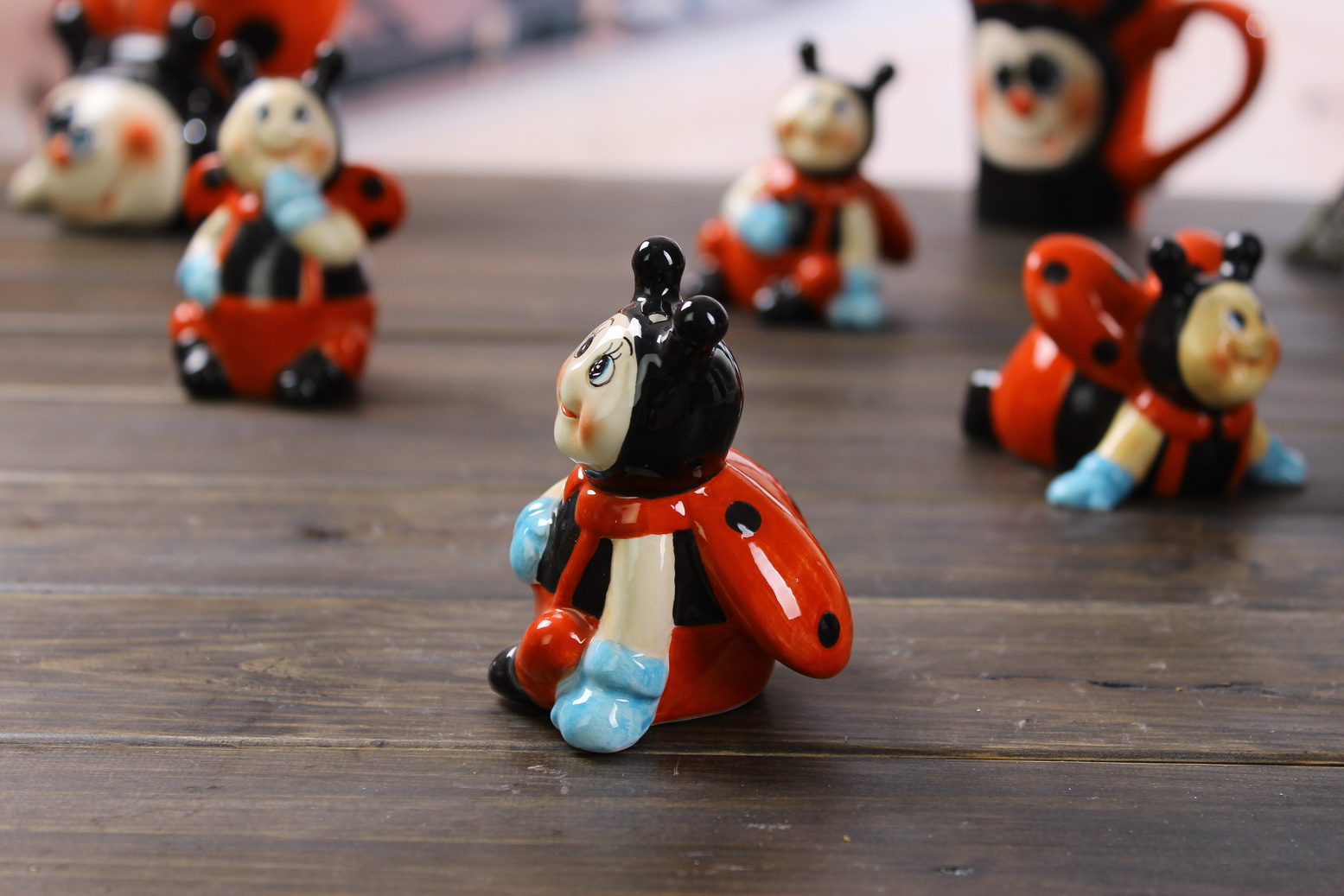 Ceramic Ladybug Salt and Pepper Shakers for Decorations - Image 4